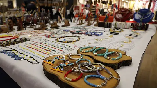 KUMSmall'da sergi ve fuar açıldı