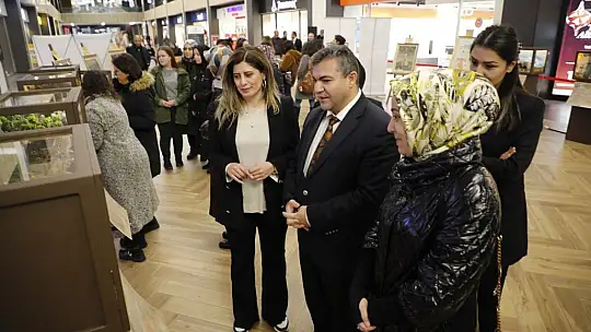 KUMSmall'da sergi ve fuar açıldı