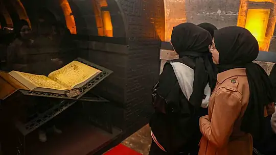 Kur'an Sergisi ziyaretçi akınına uğradı