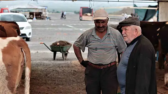 Bayram arefesi sıkı pazarlıklar başladı