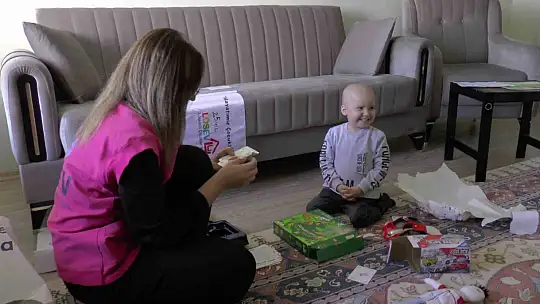 Lösemi hastası Ömer Selim'e en anlamlı ziyaret