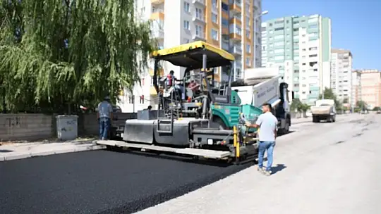 Melikgazi Belediyesi'nden Altınoluk Mahallesi'ne asfalt çalışması