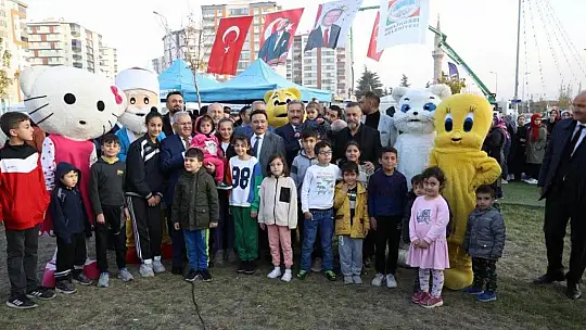 Melikgazi Belediyesi bir mahalleye daha Akıl Küpü Kütüphanesi kazandırdı
