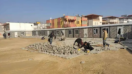 Melikgazi Belediyesi Elbistan'a konteyner çarşı kuruyor