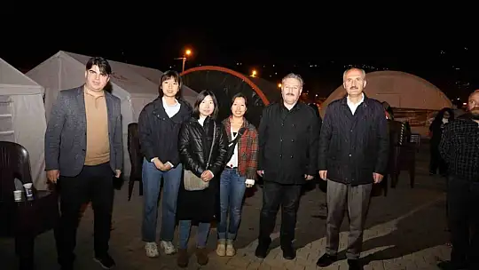 Çin Mahallesi'ndeki Çadırkentte iftar beraberliği