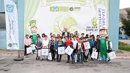 Melikgazi çocukları eğlendirirken eğitti