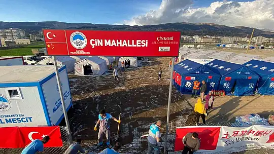 Melikgazi çadır kent ve konteyner kentlerde alt ve üst yapı çalışmalarına hızla devam ediyor