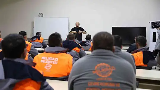 Melikgazi'de belediye-üniversite işbirliği ile personele eğitim veriliyor