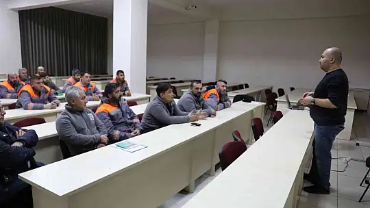 Melikgazi'de belediye-üniversite işbirliği ile personele eğitim veriliyor