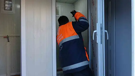 Melikgazi'den depremzedelere 'mobil yardım'