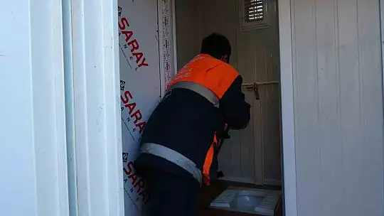 Melikgazi'den depremzedelere 'mobil yardım'