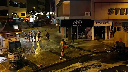 Gece boyu hummalı çalışma