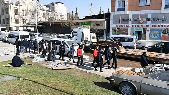 Melikgazi ekibi enkaz altından 20 vatandaşı kurtardı