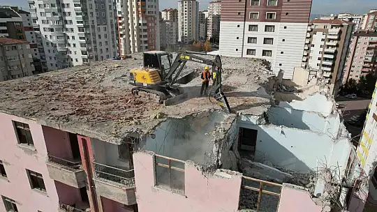 Metruk bina yıkılıyor, çevreye huzur ve güven geliyor