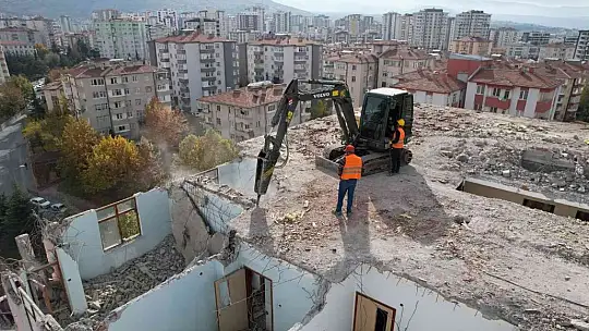 Metruk bina yıkılıyor, çevreye huzur ve güven geliyor