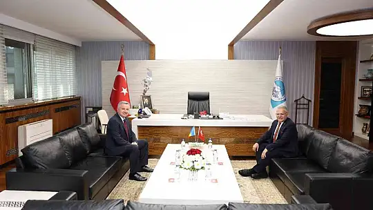 Moldova Ankara Büyükelçisi'nden Büyükkılıç'a ziyaret