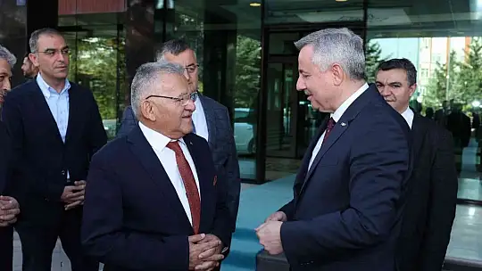 Moldova Ankara Büyükelçisi'nden Büyükkılıç'a ziyaret