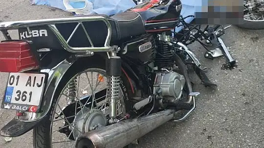 Motosiklet sürücüsünün ölümü kameraya yansıdı