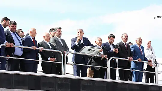 Akar'ın ziyaretleri mitinge dönüştü... Büyük ilgi var...