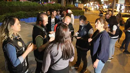 Nevşehir'de 'Huzurlu Sokaklar 1' operasyonu: Sokaklar ve şahıslar didik didik arandı