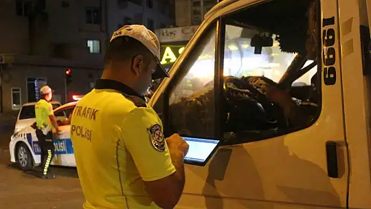 Nevşehir'de 'Huzurlu Sokaklar 1' operasyonu: Sokaklar ve şahıslar didik didik arandı