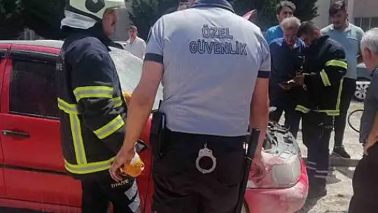 Nevşehir'de park halindeki otomobil yandı