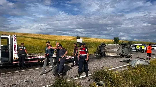Virajı alamayan otomobil takla attı: 1 ölü, 3 yaralı
