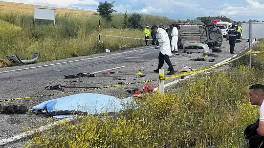 Virajı alamayan otomobil takla attı: 1 ölü, 3 yaralı