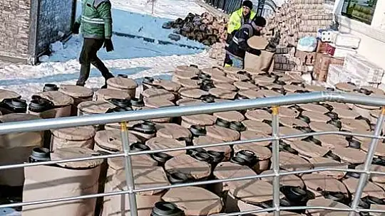 Neye ihtiyaç varsa deprem bölgesine gönderiliyor