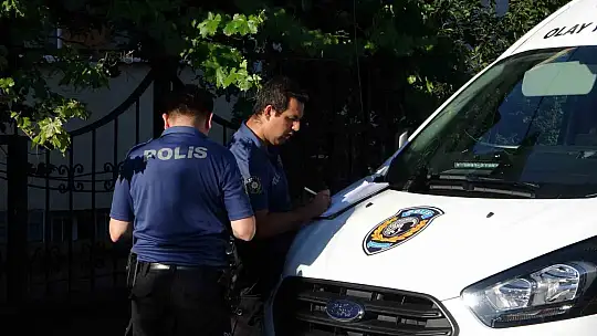 Oğlunu kurtarayım derken...