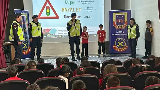 İlkokul öğrencilerine Trafik Kuralları eğitimi verildi