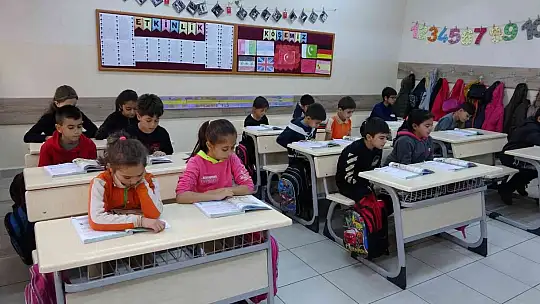 Öğrencilerden askerlere yürek ısıtacak hediye