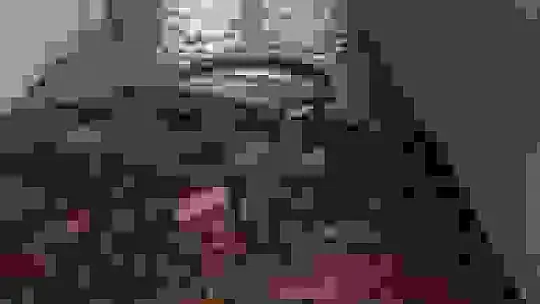 Okul bahçesi sular altında kaldı, öğrenciler birbirini sırtladı