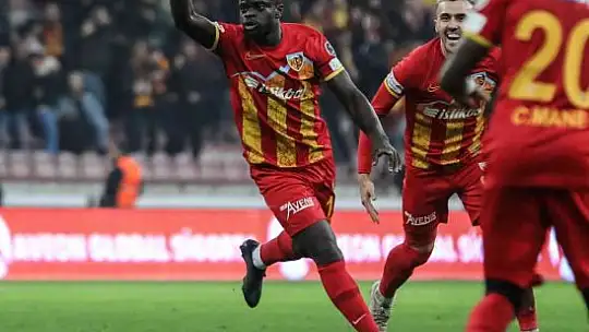 Olivier Kemen üçüncü golünü attı