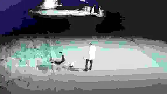 Önce darp edildi, sonra silahla vuruldu: O anlar güvenlik kamerasına yansıdı