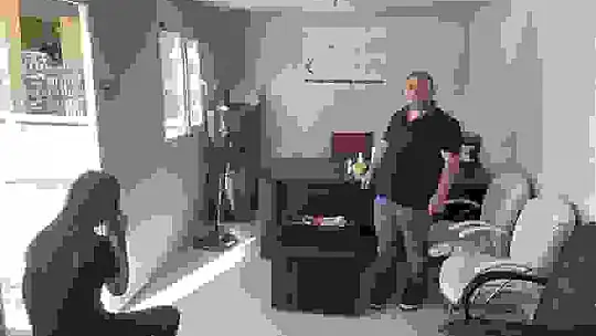 Önce deprem sonra hırsızlar darbe vurdu