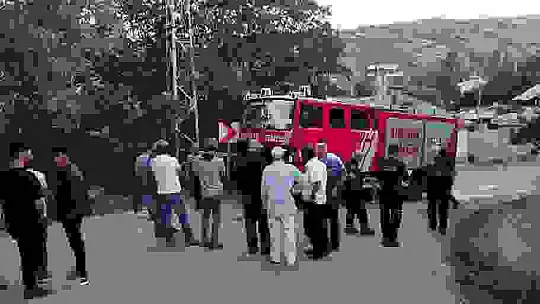 Önce evin duvarına çarptı ardından 6 metrenden bahçeye uçtu: 2 ölü