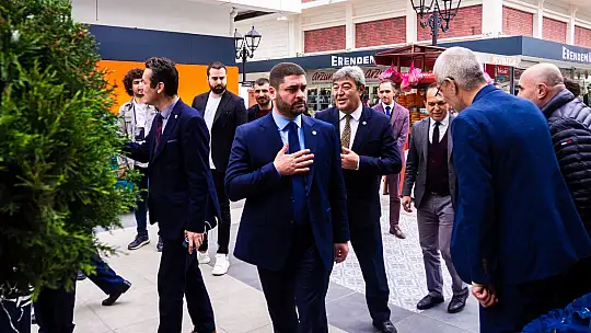 İYİ Partili Sungur halkla iç içe