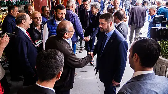 İYİ Partili Sungur halkla iç içe