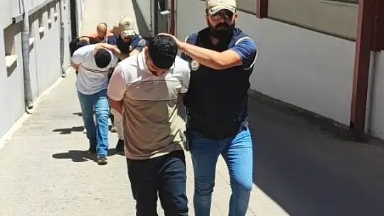 PKK talimatıyla orman yakan ve onu finanse eden 6 kişi yakalandı