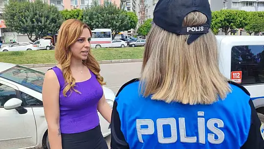 Polis vatandaşı parasını kaptırmaması için ATM önünde uyardı