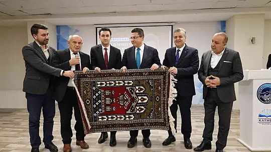 Prof. Dr. Ruhi Ersoy, Yahyalı'da konferans verdi