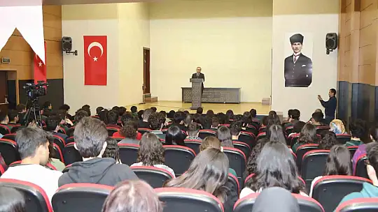Rektör Altun, mezun olduğu liseyi ziyaret etti