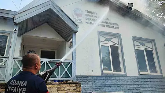 Restoranda başlayıp TSYD'ye sıçrayan yangın kontrol altına alındı