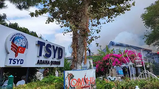 Restoranda başlayıp TSYD'ye sıçrayan yangın kontrol altına alındı