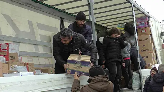 Sağlık çalışanları deprem için seferber oldu