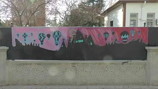 Sanatla okullarını güzelleştiriyorlar