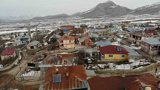 Sarız'da hasar tablosu gün geçtikçe ortaya çıkıyor