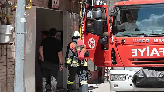 Şarj olan telefon bomba gibi patladı!