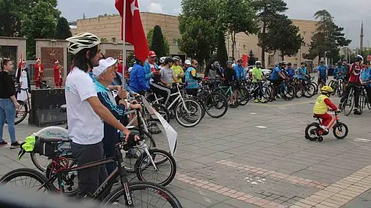 Bu sefer pedallar şehit ve gaziler için çevrildi